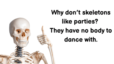 Why don’t skeletons like parties? They have no body to dance with.